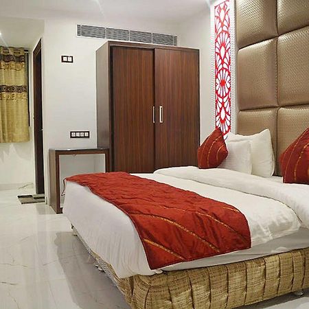 Hotel Sun International Νέο Δελχί Εξωτερικό φωτογραφία