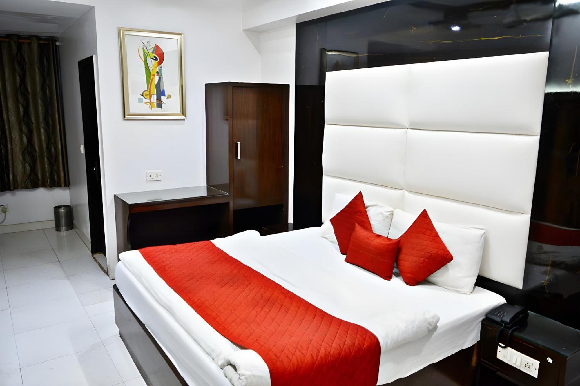 Hotel Sun International Νέο Δελχί Εξωτερικό φωτογραφία